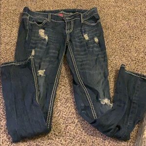 Almost famous size 3